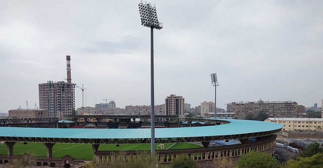 友的妻子而 友的妻子而